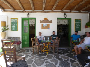 The terrace of O Fotodotis cafe